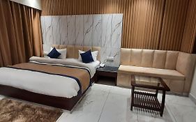 Sparsh Hotel & Resort